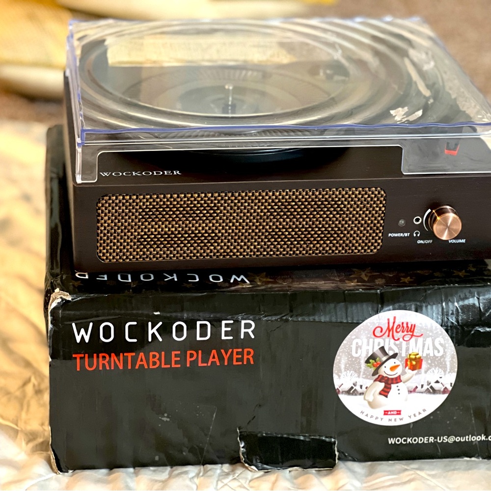 New WOCKODER KD-2008BL
Record Player Turntable
Wireless Portable LP
Phonograph